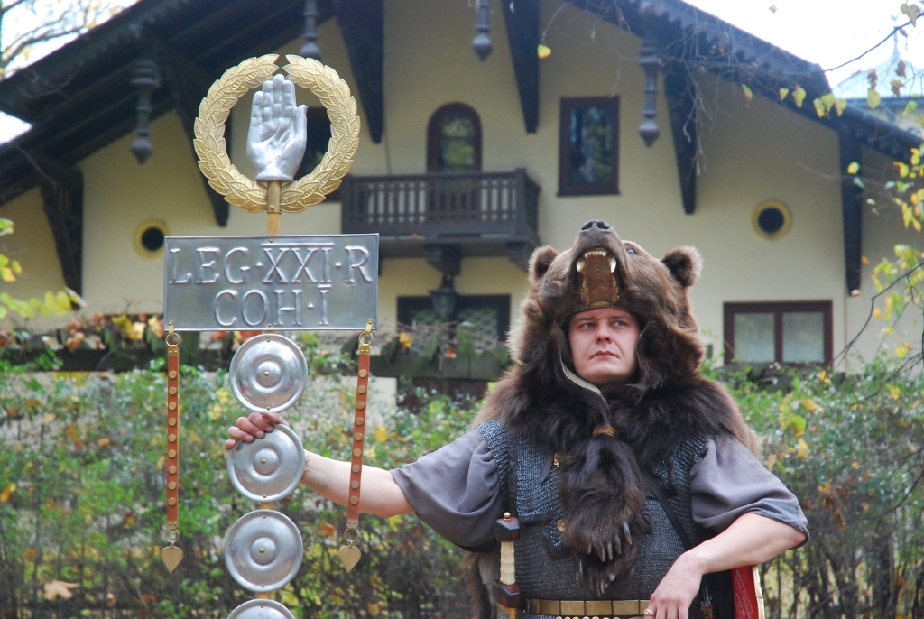 Ob Przedświt-otwarcie-wystawy-fot.-MSHM-161